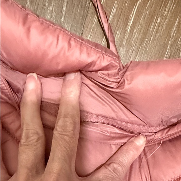 Charter Club Blush Puffer Vest with detachable hoodie and travel bag - Picture 6 of 12